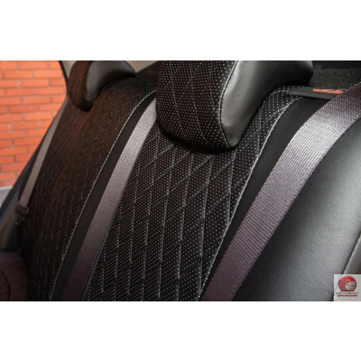 Чехлы из экокожи Ромб для Audi Q3 I 2011-2018