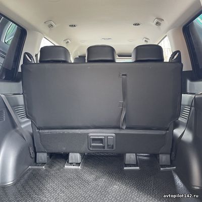 Чехлы для Hyundai Staria (8 мест) c 21г.