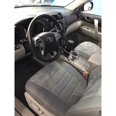 Чехлы для Toyota Highlander II (U40) с 07-13г.