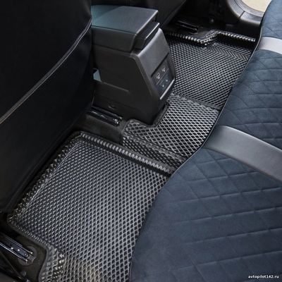 Чехлы из алькантары Ромб для Lada Largus 40/60 7м.3й р1/1 2021-н.в.